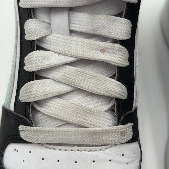 Puma High-Tops in Black, White, and Light Blue - Picture 9 of 9